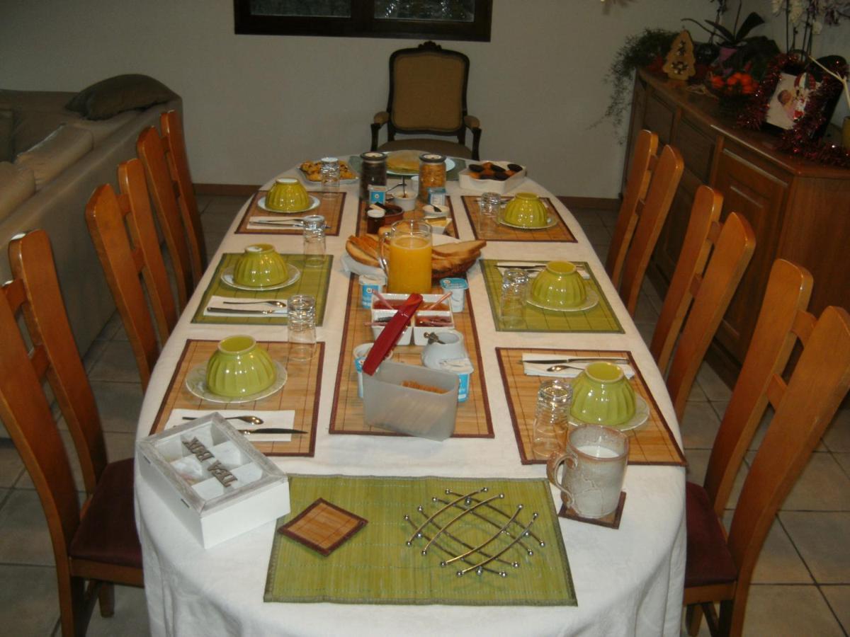 Au Fil De L'Eau Bed & Breakfast Saulzoir Eksteriør bilde